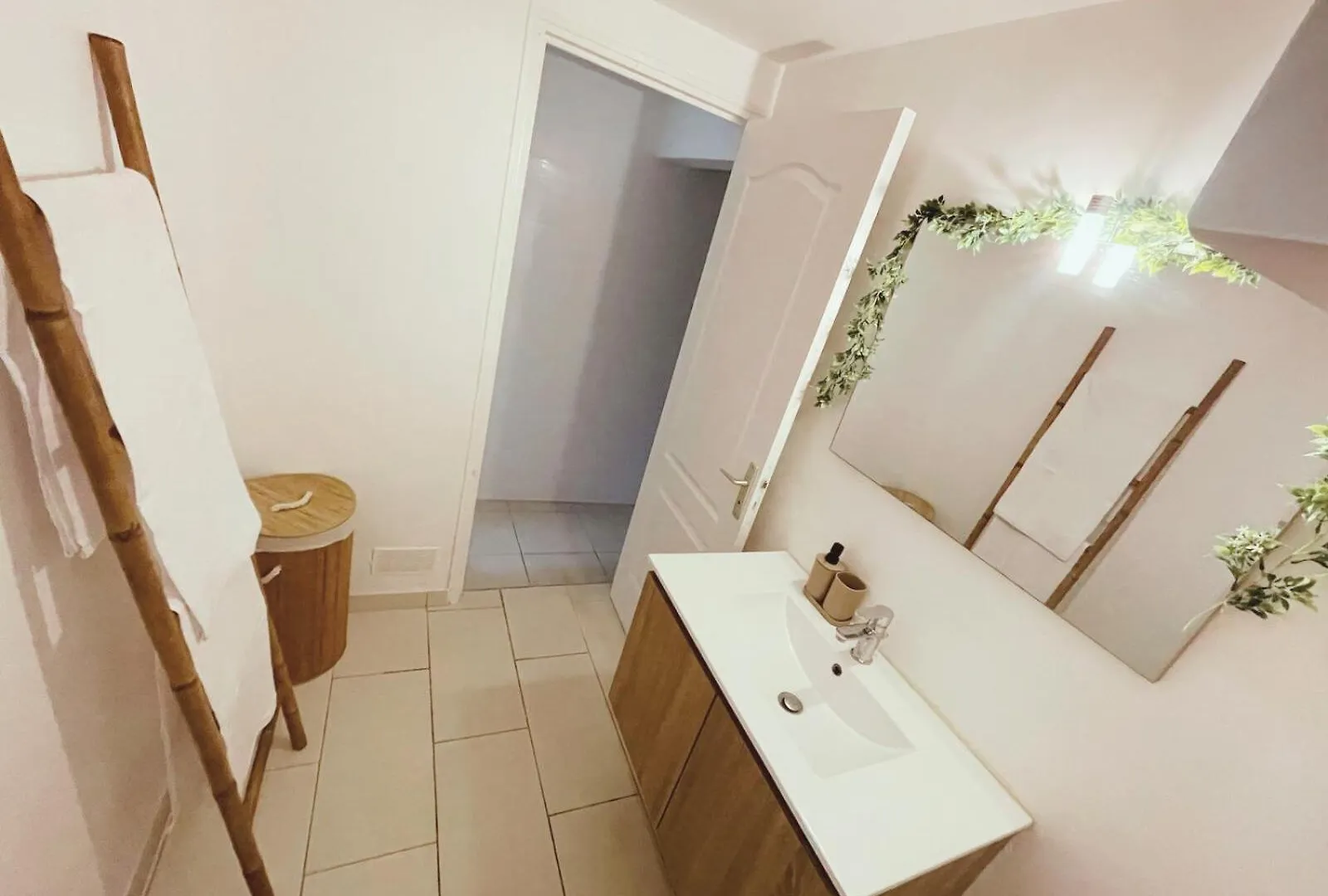 Appt Cosy Calme, Bien Situe & Convivial Apartment Le Robert